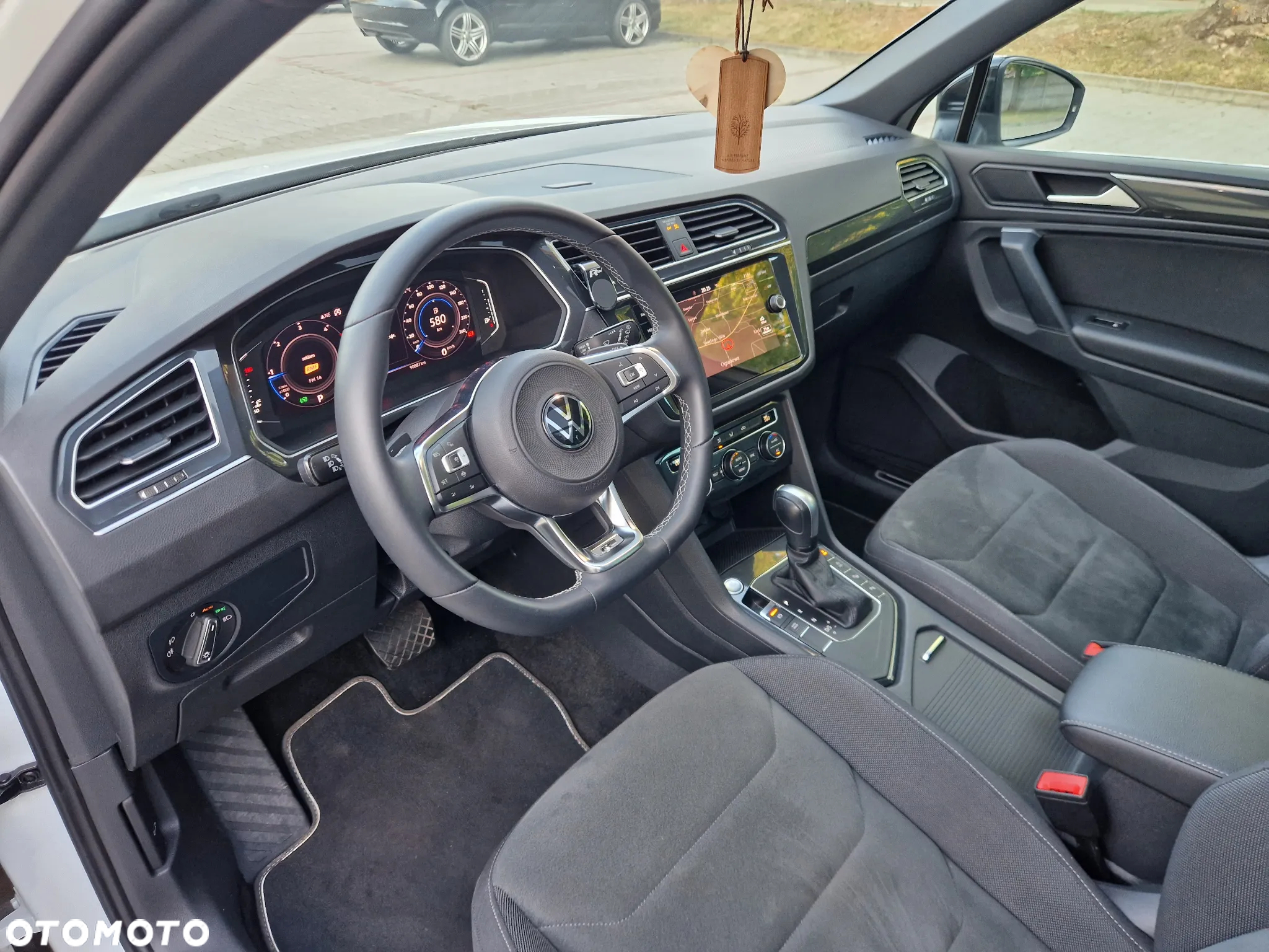 Volkswagen Tiguan 2.0 TDI SCR DSG R-Line - 8