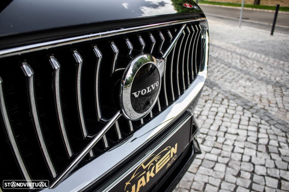 Volvo XC 90 B5 D AWD Geartronic Momentum Pro - 9