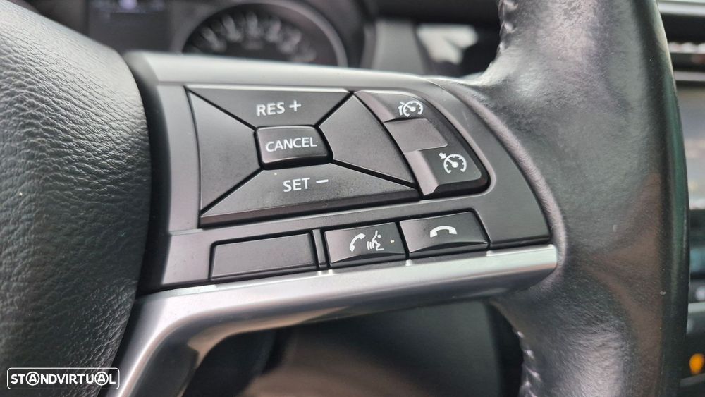 Nissan Qashqai 1.5 dCi N-Connecta 18 - 13