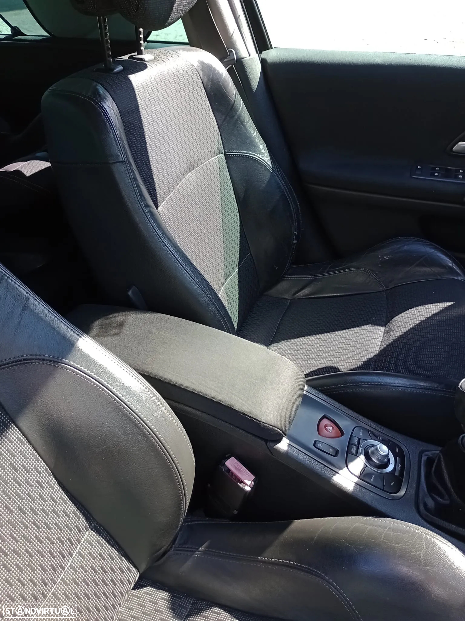 Renault Laguna Break 2.0 dCi Dynamique Luxe - 16