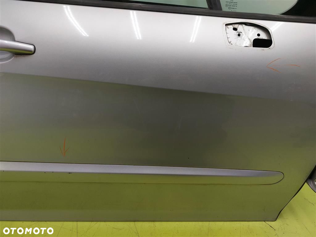Drzwi przednie prawe przód Peugeot 308  T7 2008-2013 SREBRNE SZYBA LAK:EZRC - 8