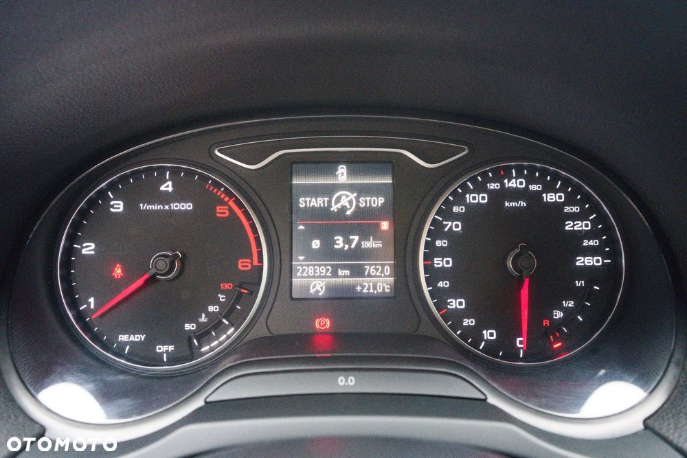 Audi A3 3-drzwiowe 1.6 TDI design - 13