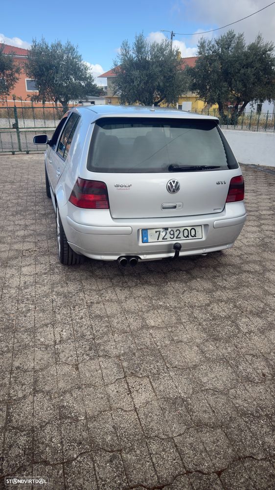 VW Golf 1.9 TDi Highline - 2
