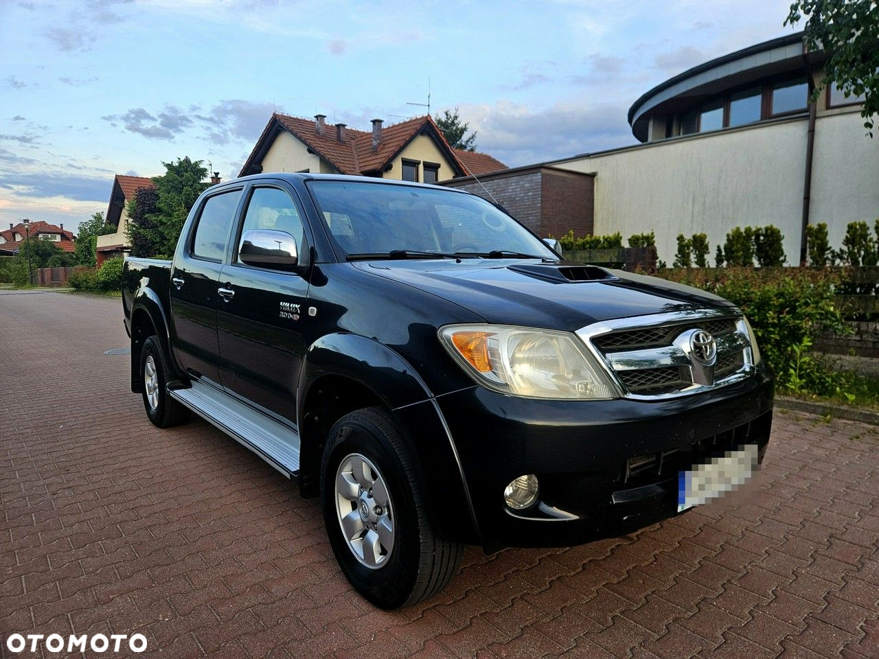 Toyota Hilux 4x4 Double Cab Autm Executive - 2
