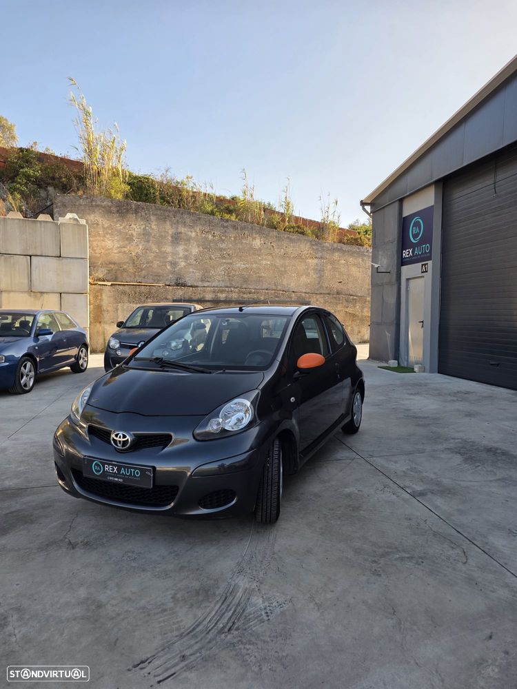 Toyota Aygo 1.0 Orange Edition - 2
