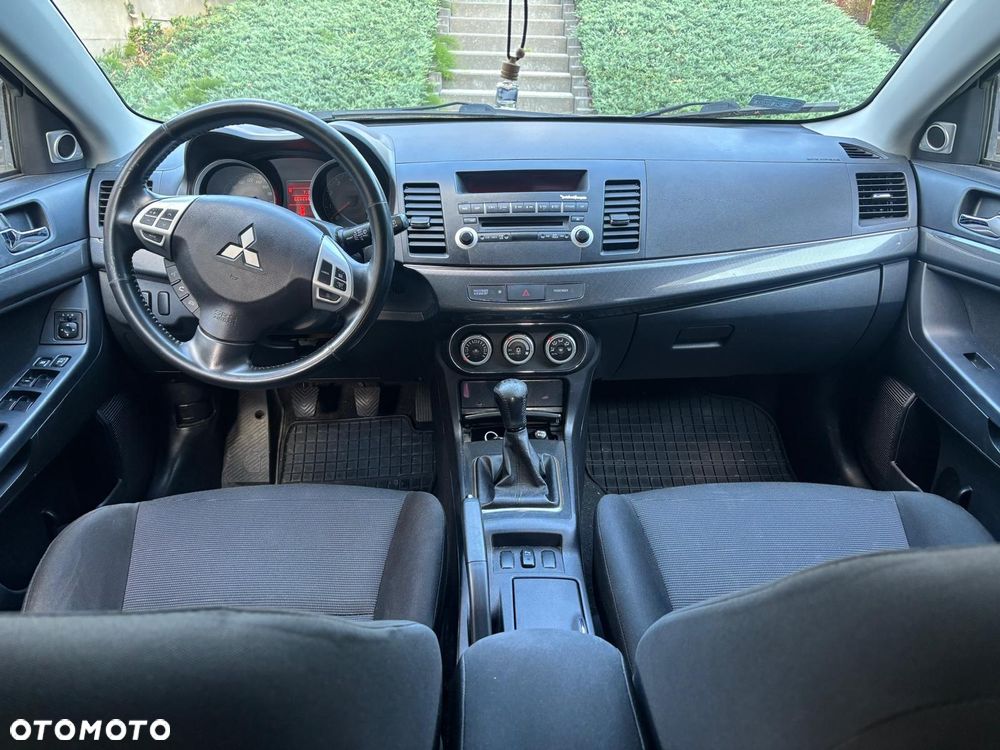Mitsubishi Lancer - 3