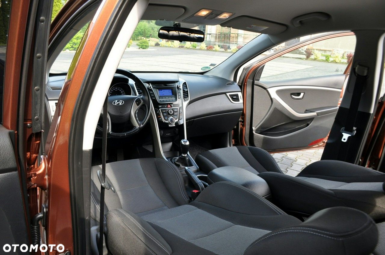 Hyundai i30 - 27