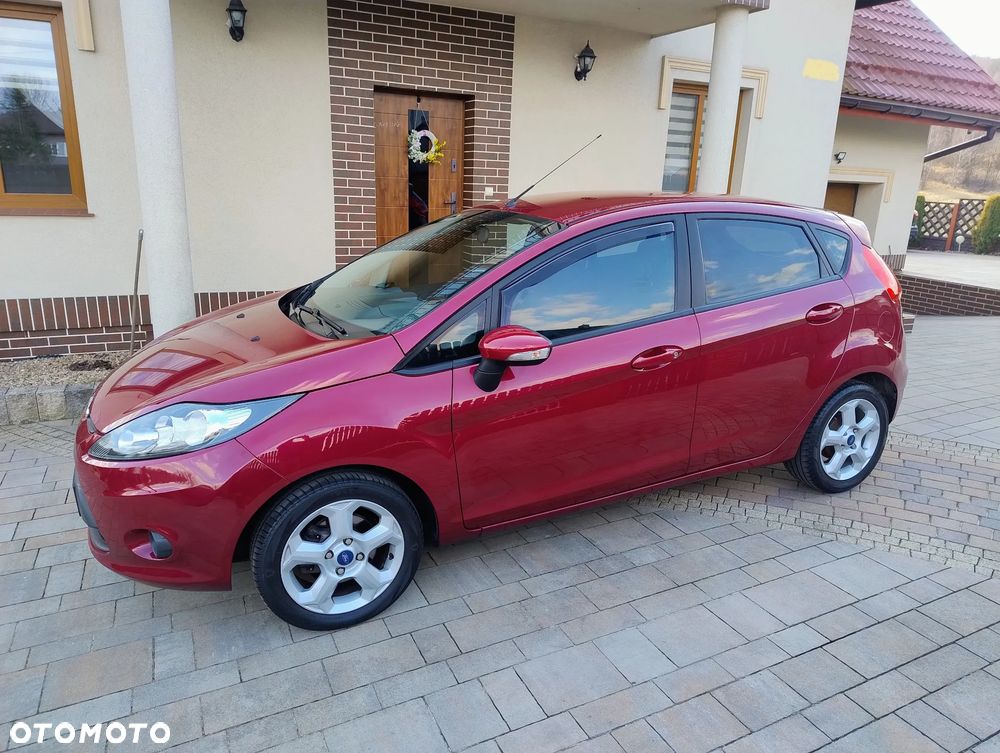 Ford Fiesta - 2