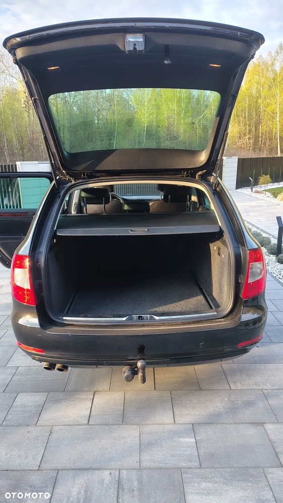 Skoda Superb 1.8 TSI FAMILY - 39