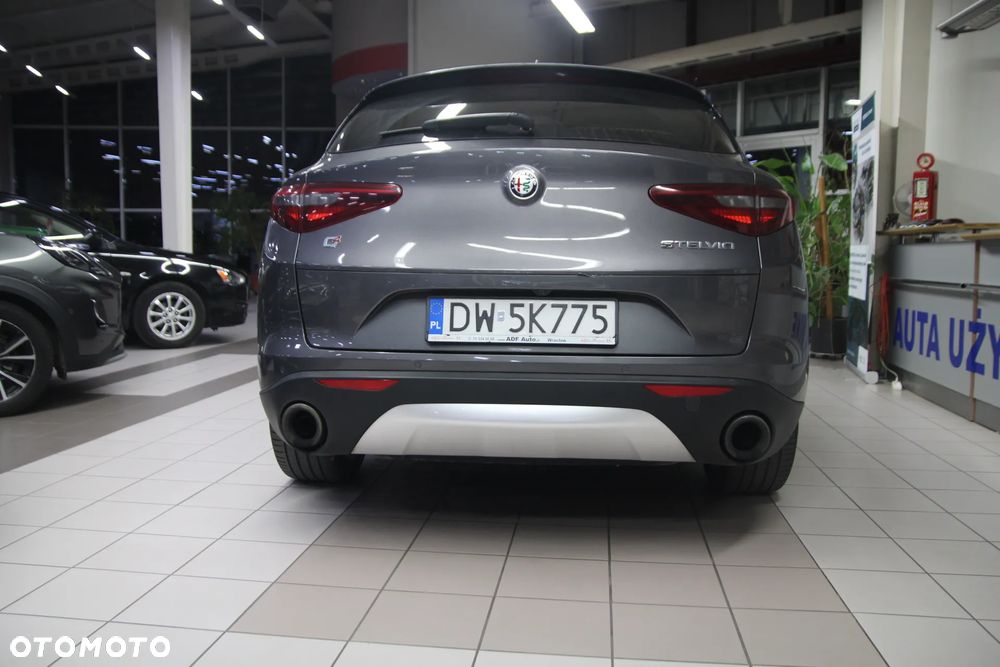 Alfa Romeo Stelvio 2.0 Turbo First Edition Q4 - 5
