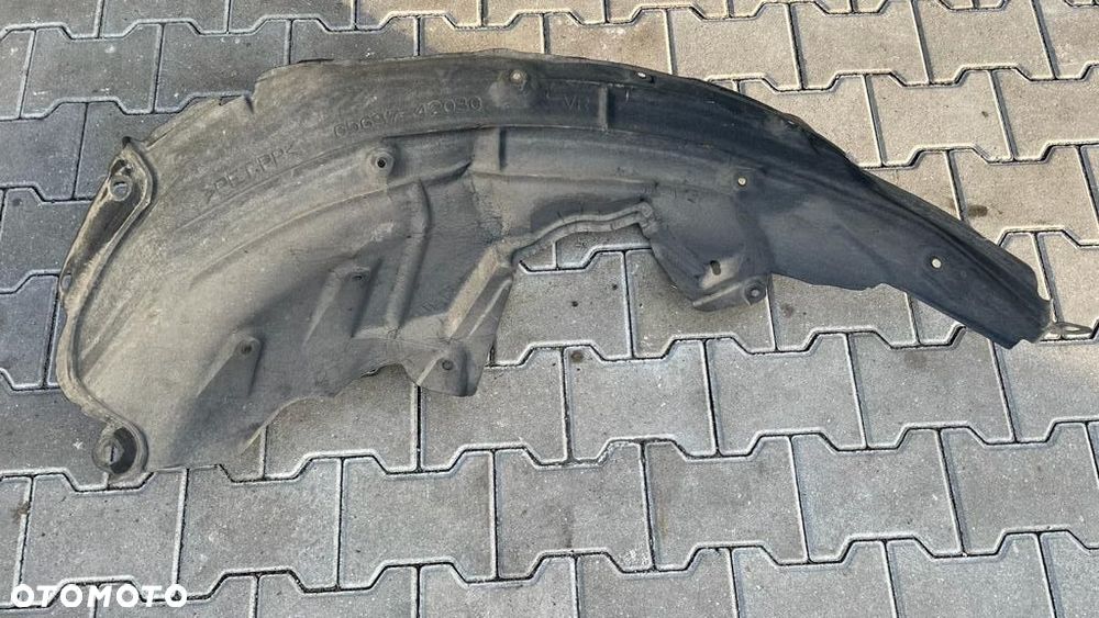 NADKOLE PRAWY TYŁ TOYOTA RAV 4 V 19- 65637-42030