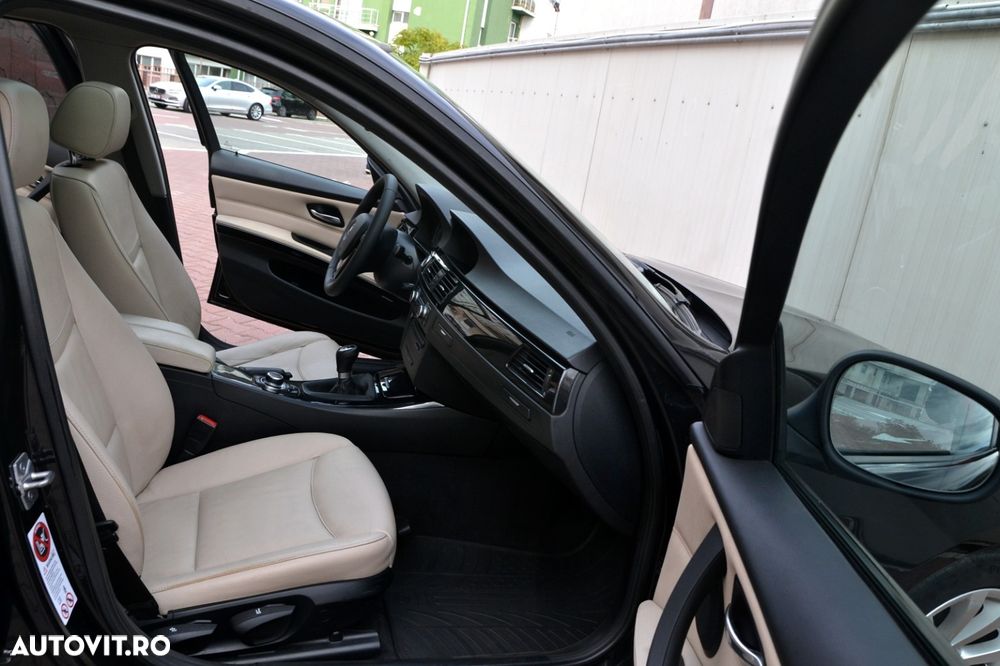 BMW Seria 3 320d - 19