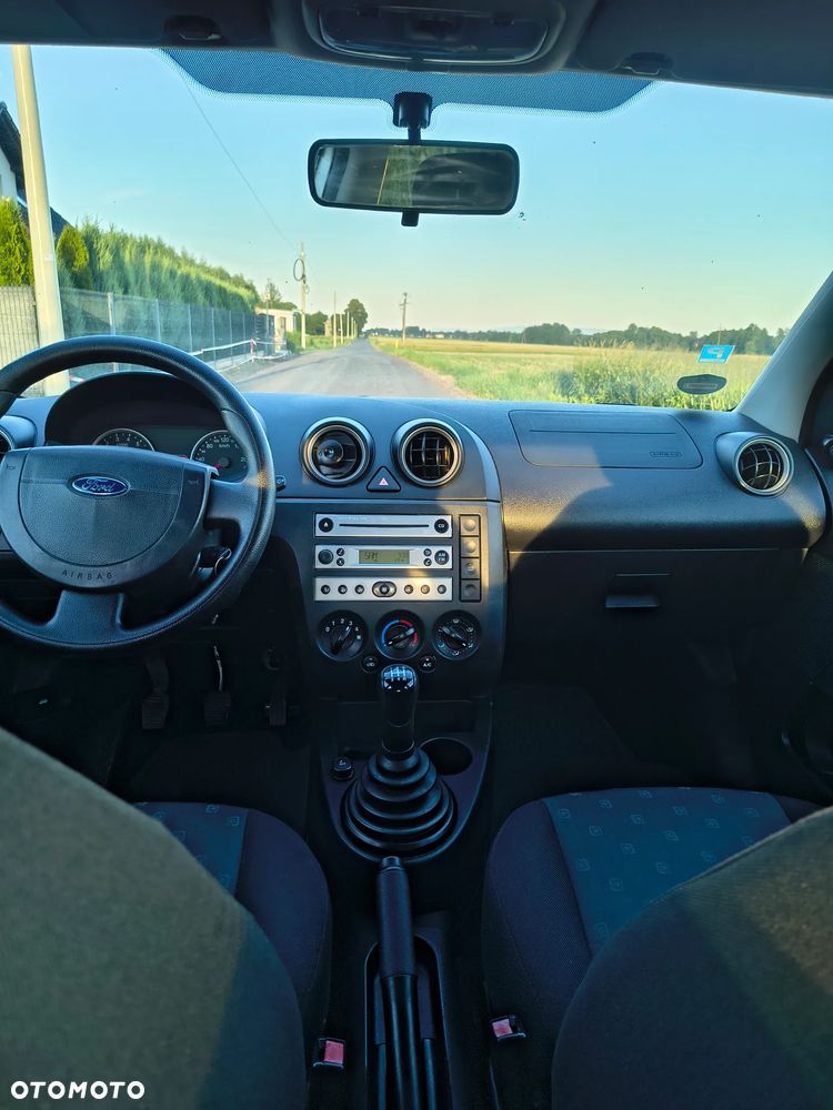 Ford Fiesta 1.3 Gold X - 13