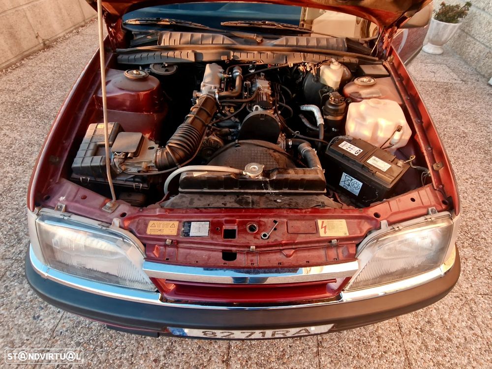 Opel Omega - 16