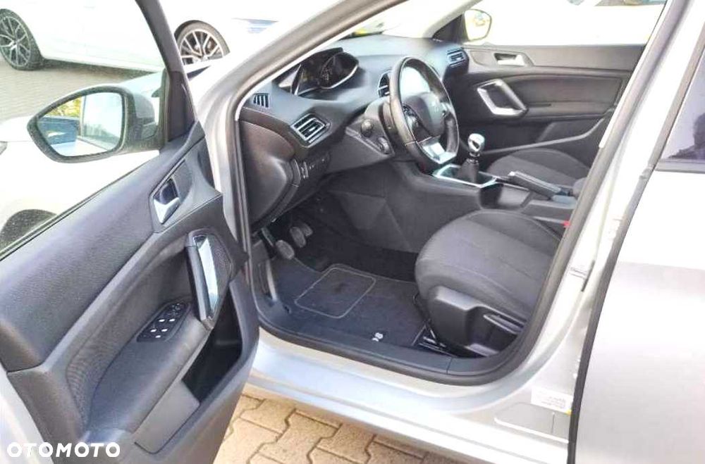 Peugeot 308 - 6