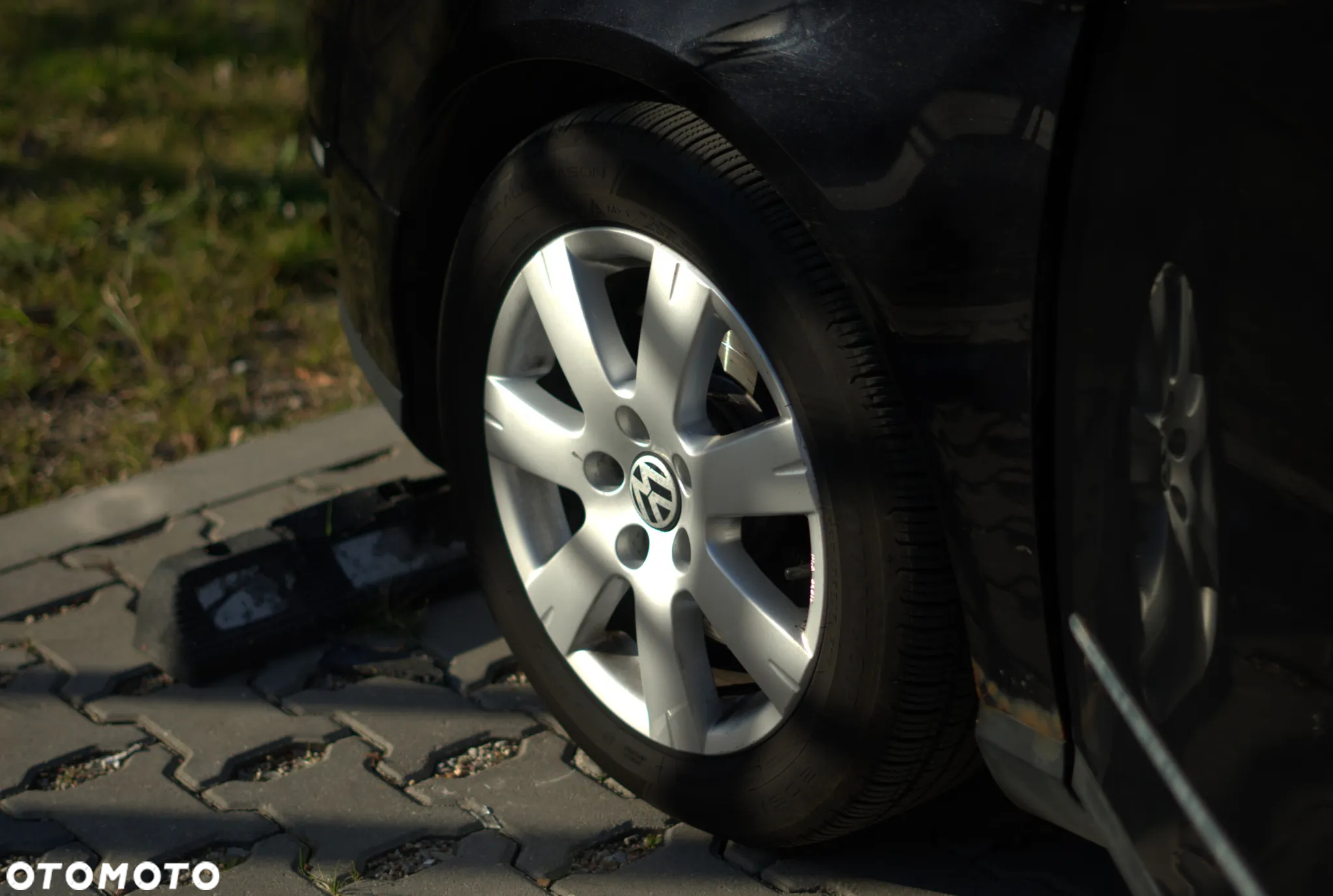 Volkswagen Passat Variant 2.0 TDI DPF Sportline - 9