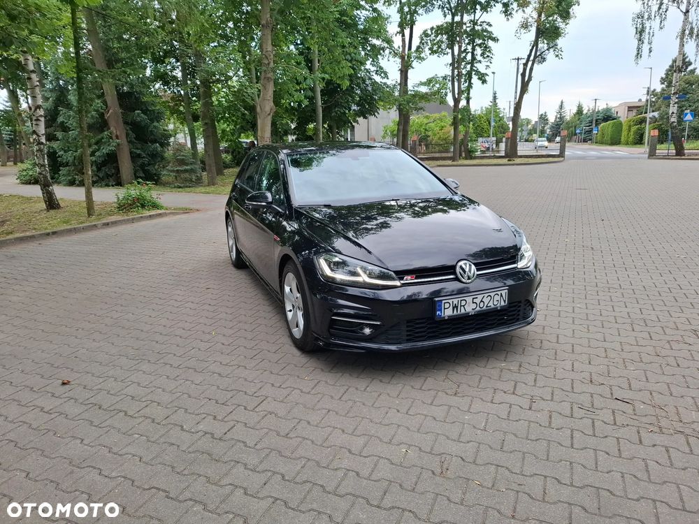 Volkswagen Golf 2.0 TDI R-Line DSG - 4