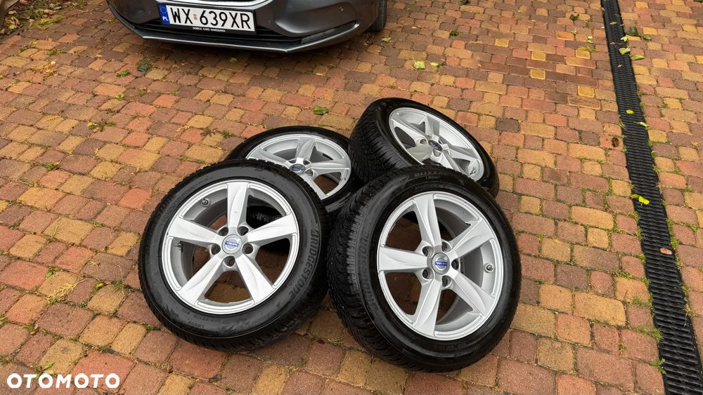 Volvo V40 D2 Powershift Momentum - 10