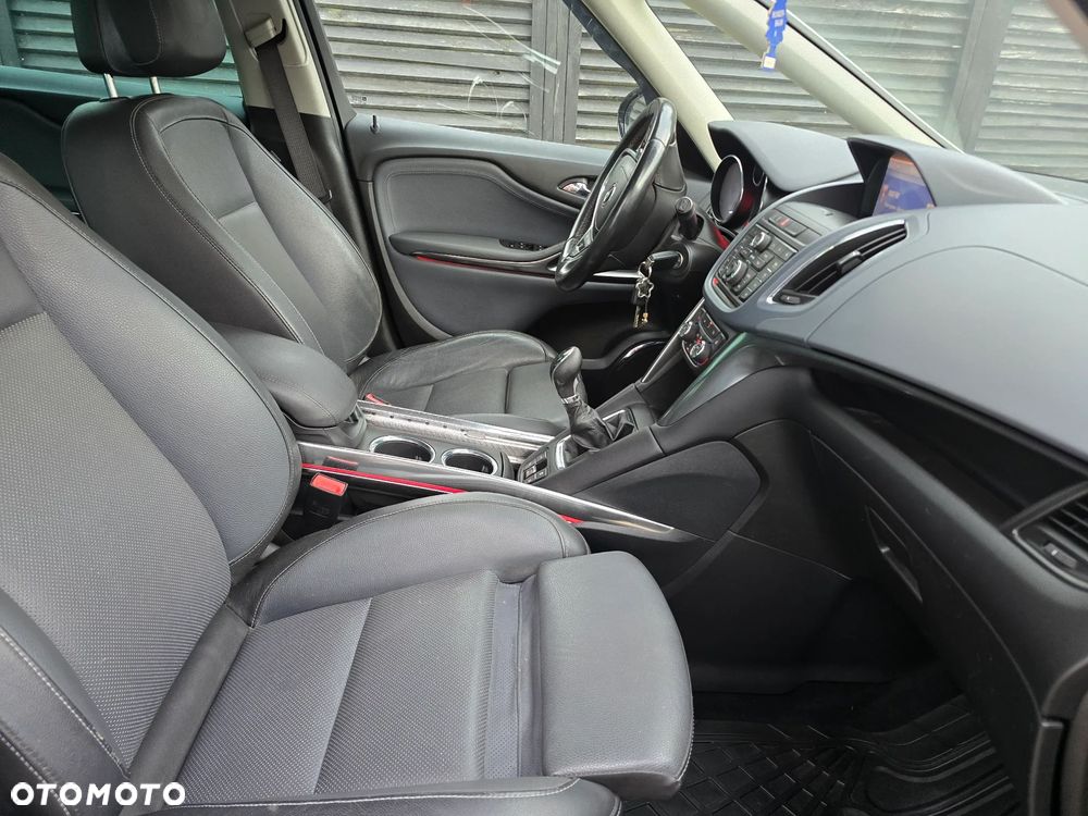 Opel Zafira - 14