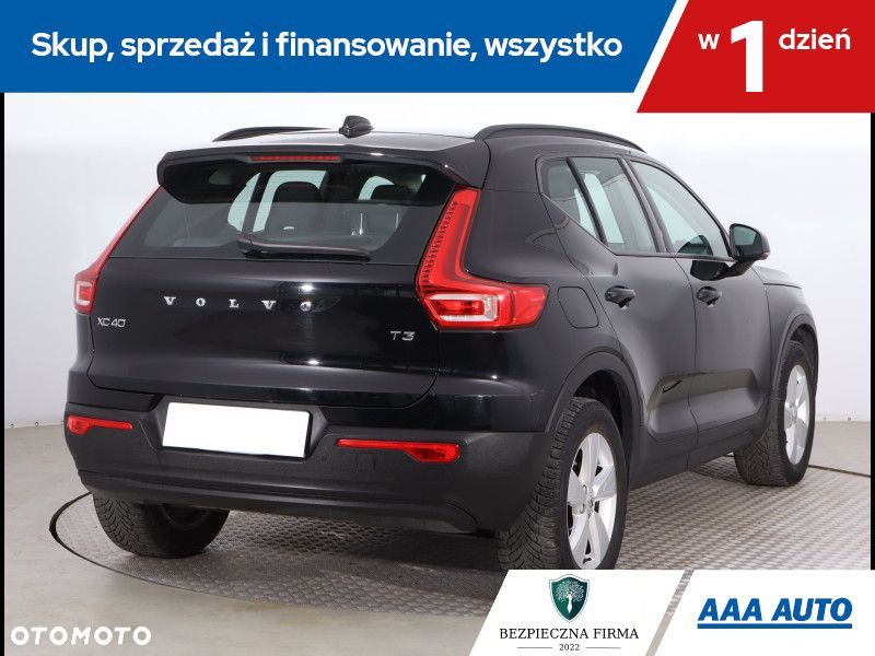 Volvo XC 40 - 7