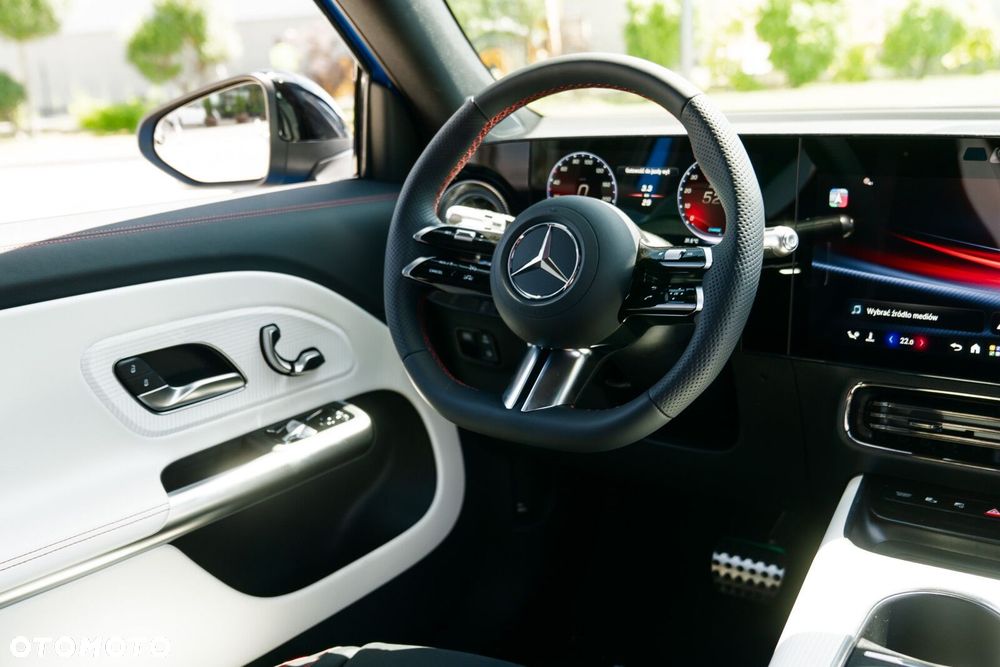 Mercedes-Benz GLB - 20