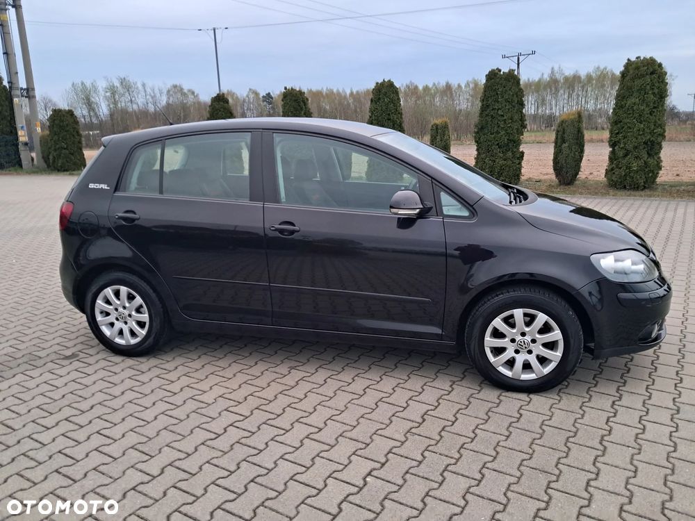Volkswagen Golf Plus - 8