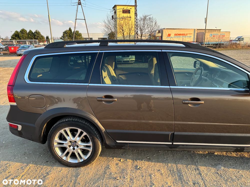 Volvo XC 70 D5 AWD Dynamic Summum - 5