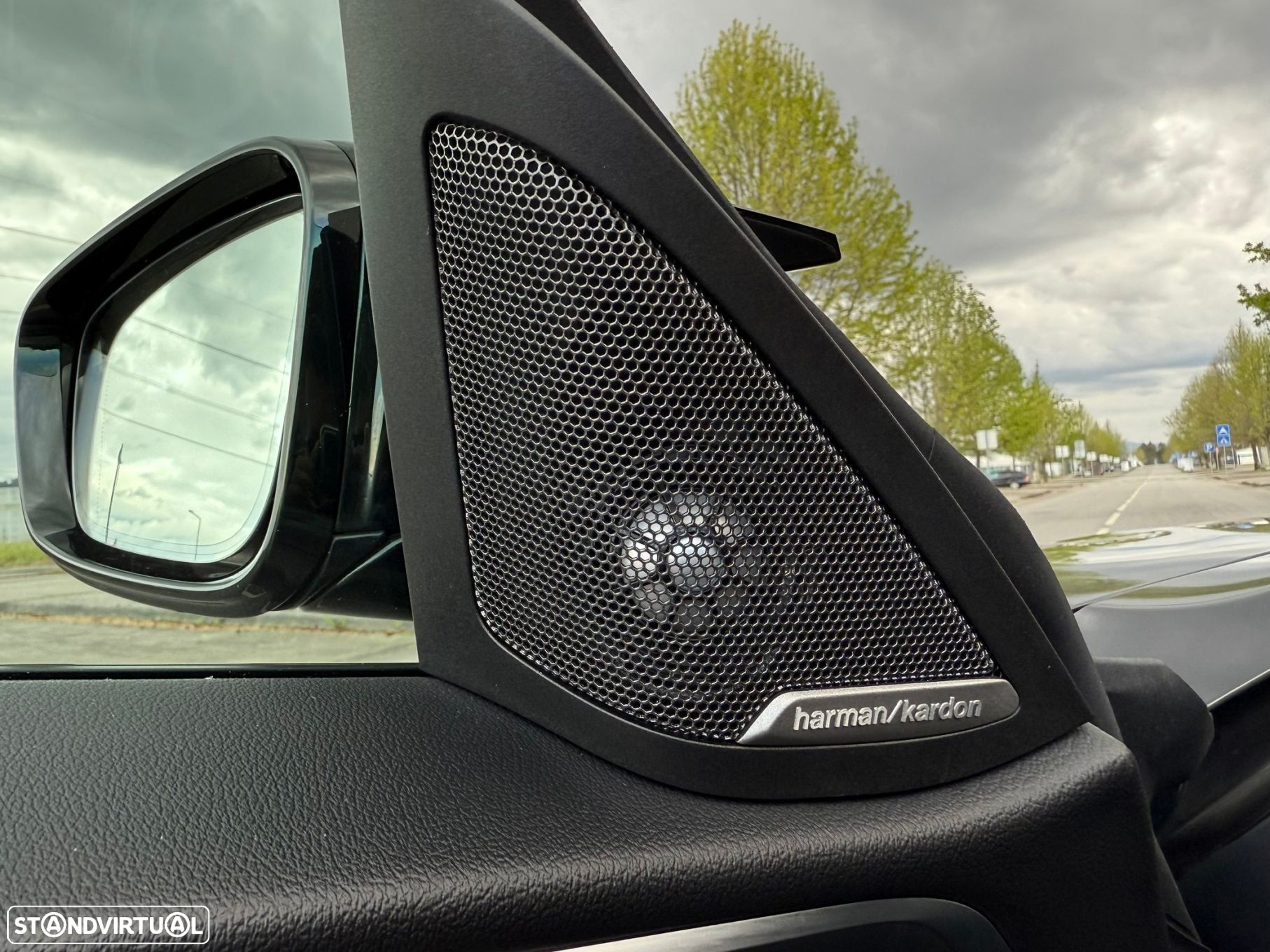 BMW i4 eDrive40 Desportiva M - 24