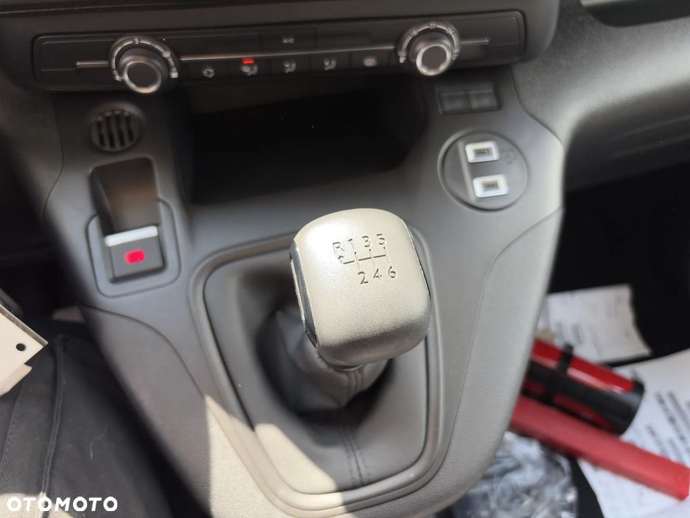 Fiat Doblo Van XL 100KM Seria 4 - 15