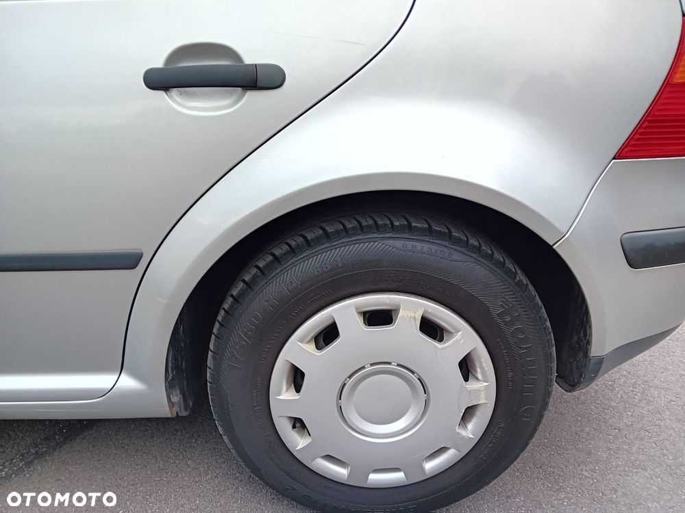 Volkswagen Golf 1.4 Comfortline - 12