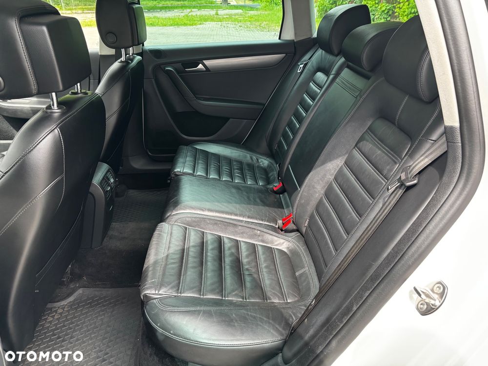 Volkswagen Passat 2.0 TDI 4Mot Highline DSG - 10