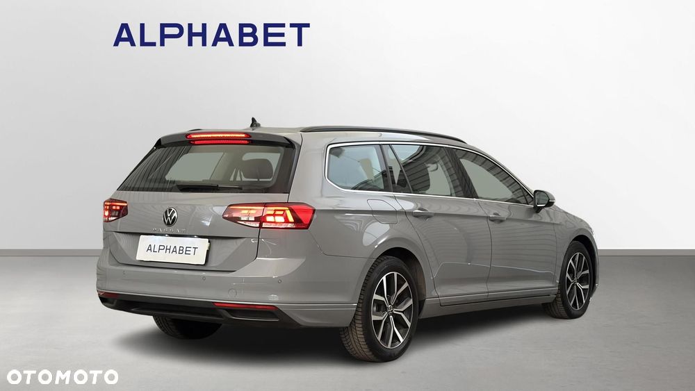 Volkswagen Passat Variant 2.0 TDI SCR Business DSG - 5