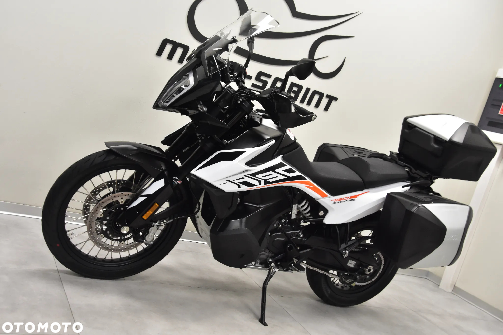 KTM Adventure - 8