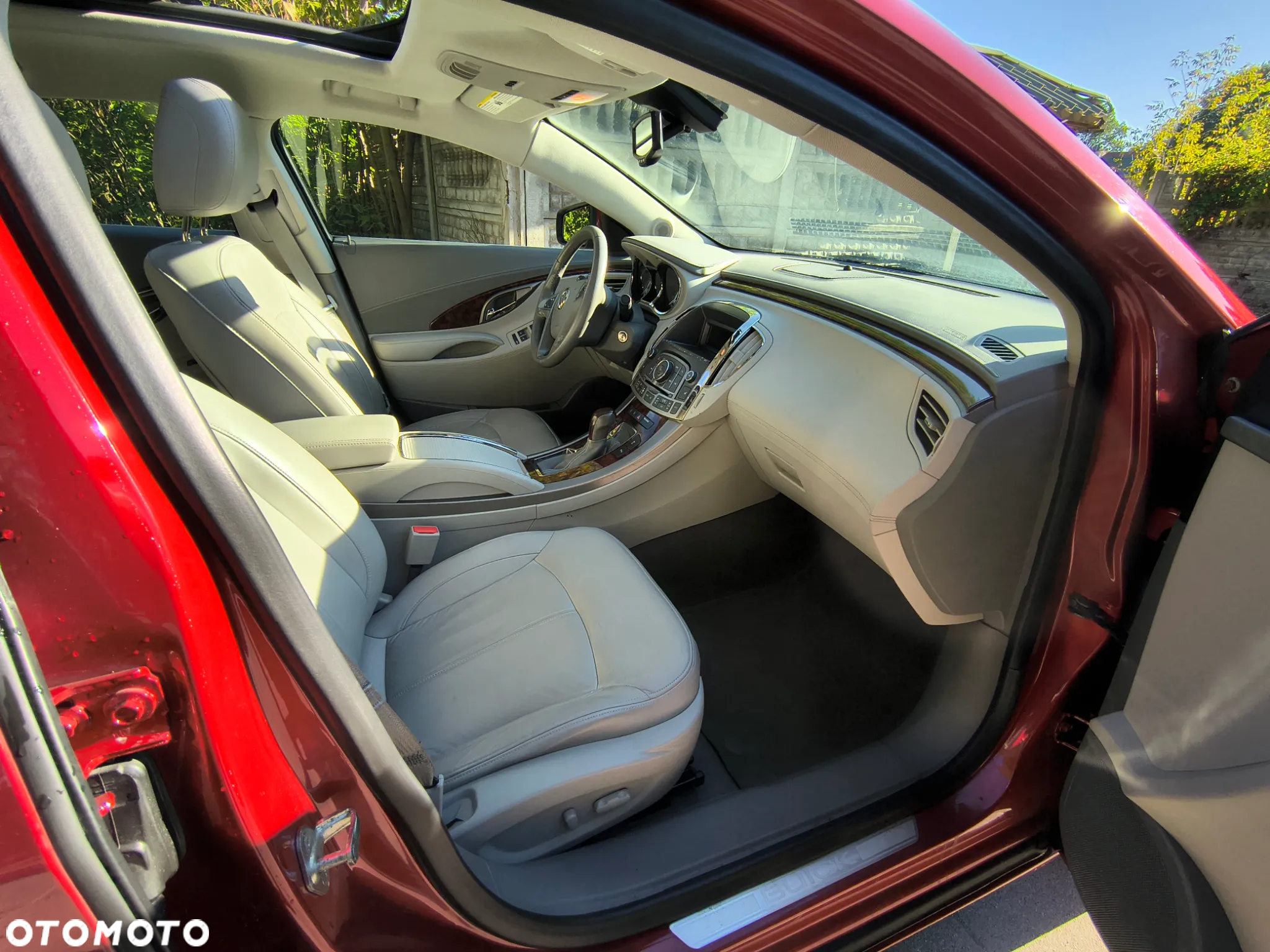Buick Lacrosse - 35