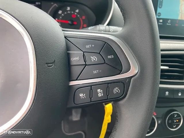 Fiat Tipo Station Wagon 1.3 M-Jet Lounge - 14