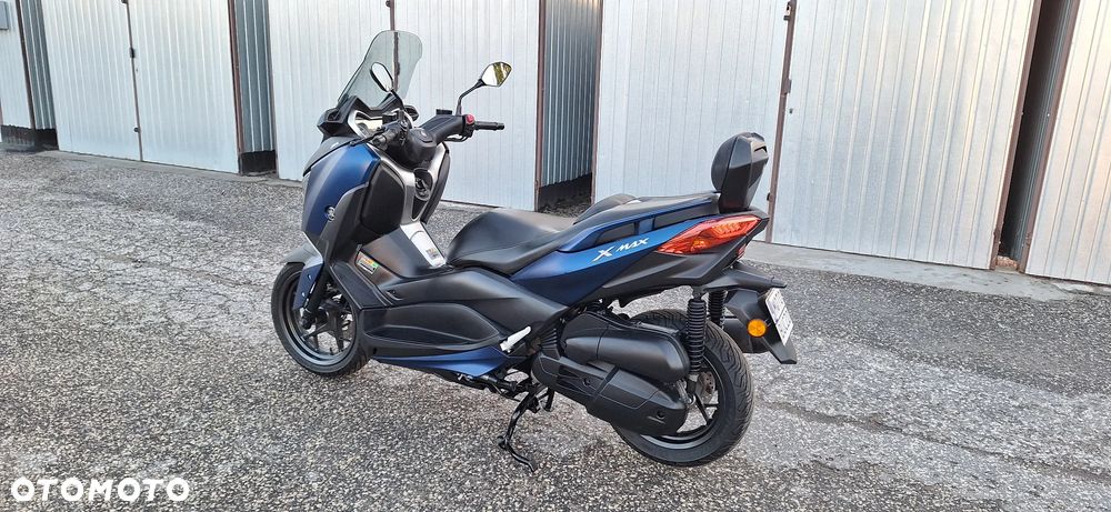 Yamaha X-max - 4