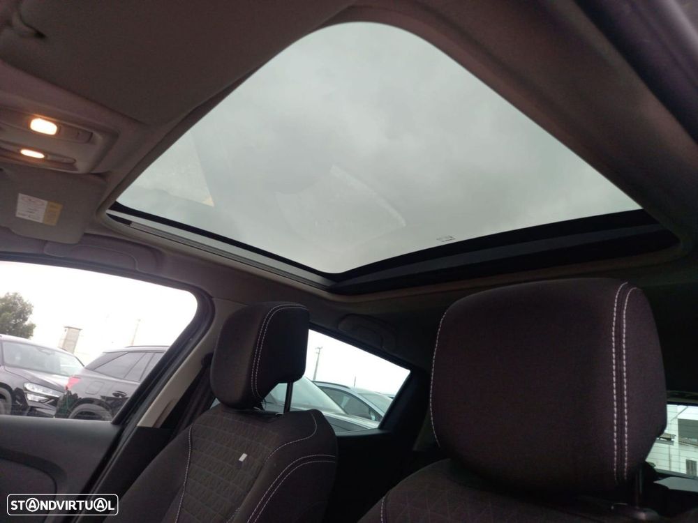 Renault Clio 0.9 TCe Limited - 9