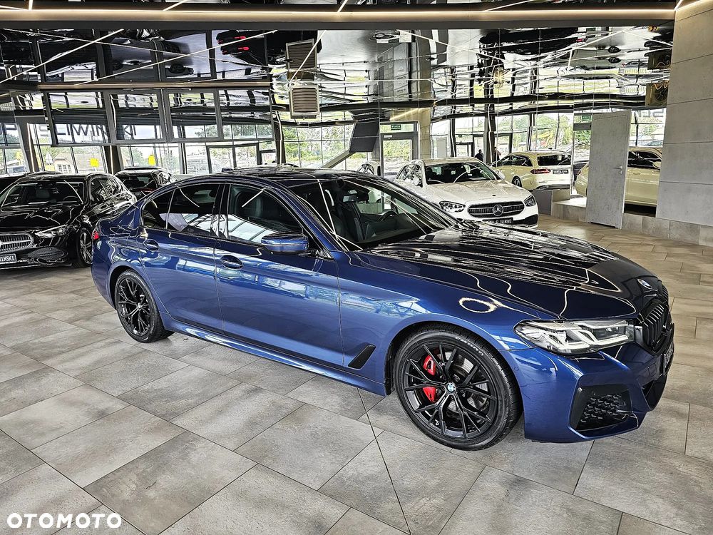 BMW Seria 5 530i xDrive mHEV M Sport sport - 12