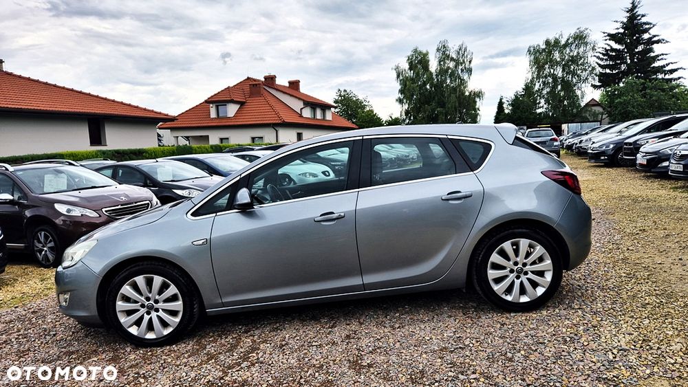 Opel Astra 1.6 Cosmo - 21