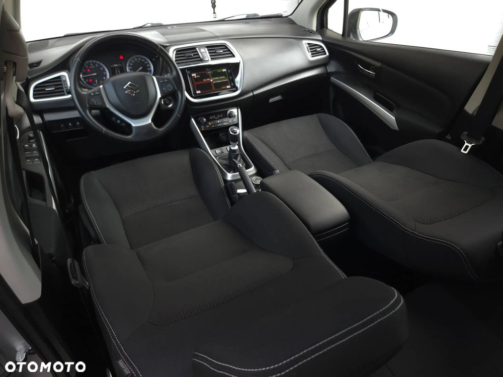 Suzuki SX4 S-Cross 1.4 Boosterjet Allgrip Comfort+ - 34