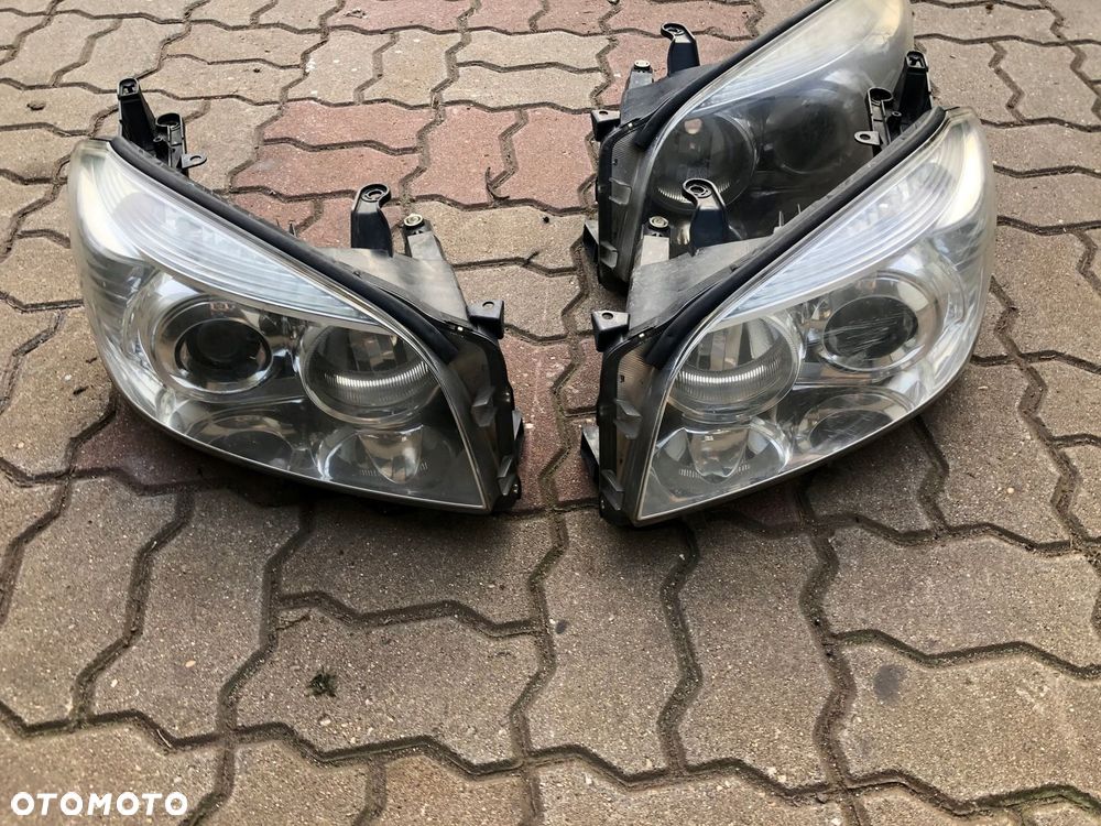 LAMPA PRAWY PRZÓD TOYOTA RAV4 RAVIV 4 III 12-15 - 2