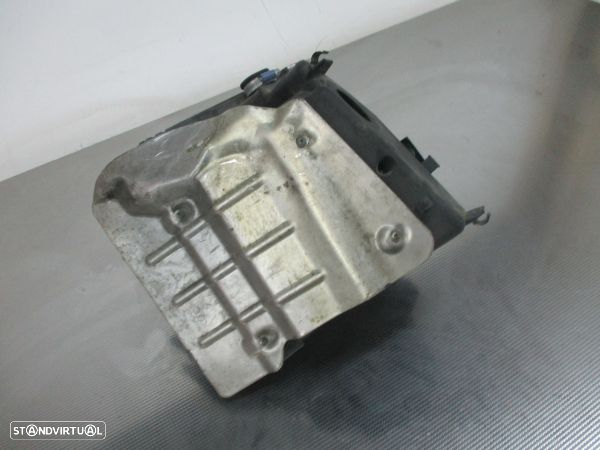 Caixa Filtro Ar  Volkswagen Passat (3B3) - 2