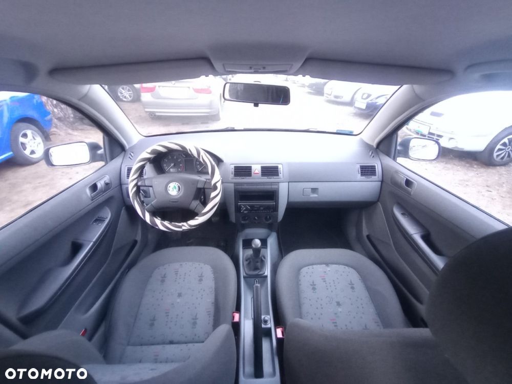 Skoda Fabia - 5