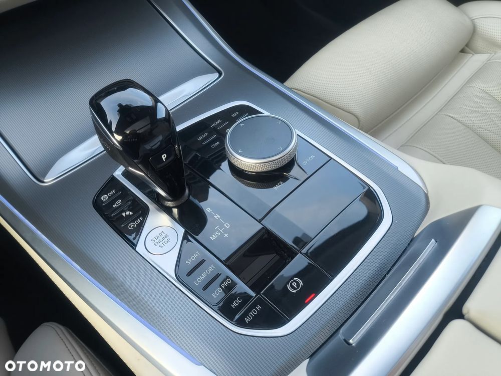 BMW X5 xDrive25d - 28