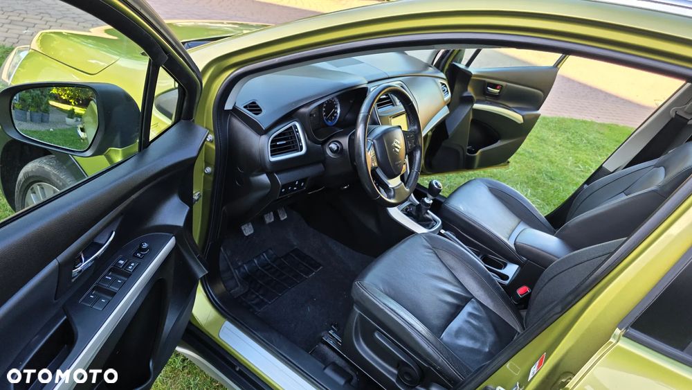 Suzuki SX4 S-Cross - 32