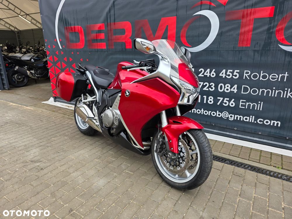 Honda VFR - 1
