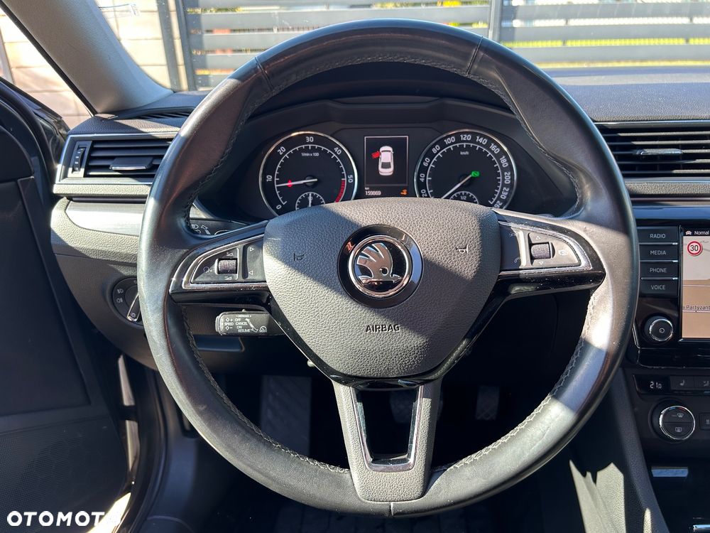 Skoda Superb 2.0 TDI DSG Premium Edition - 18