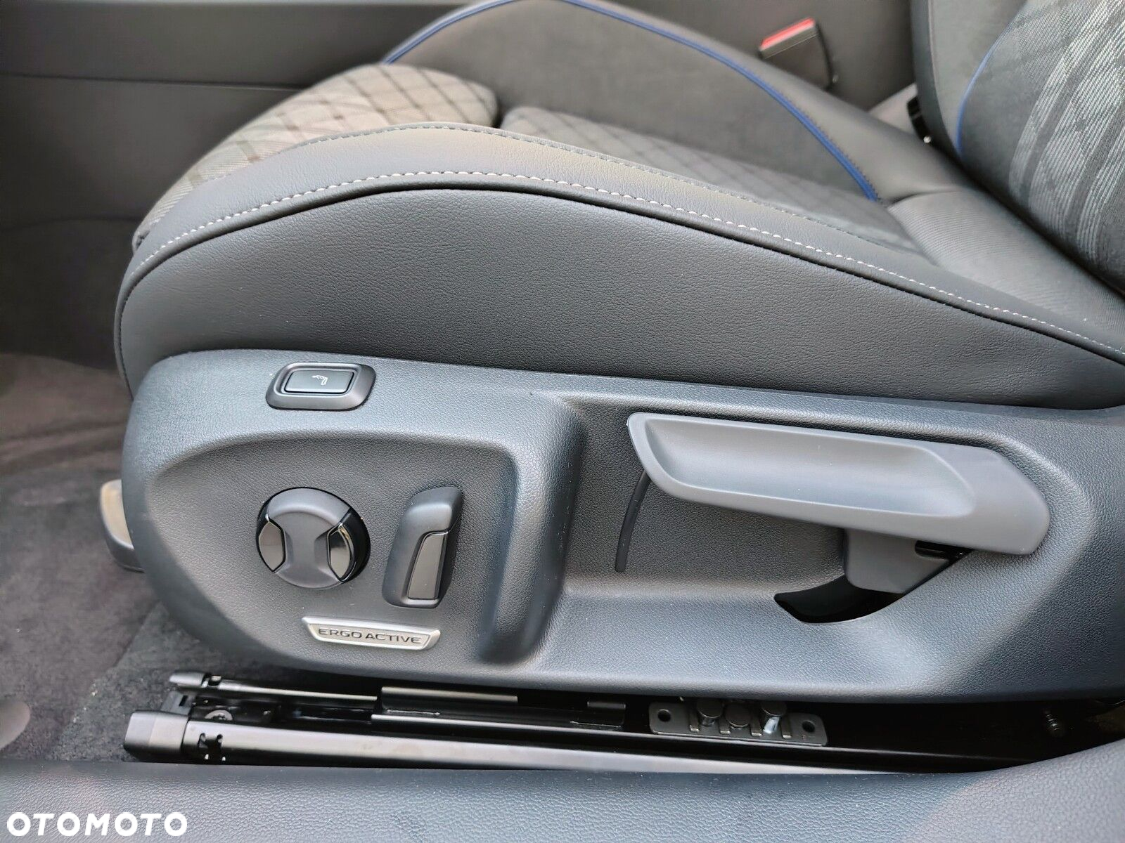 Volkswagen Passat - 14