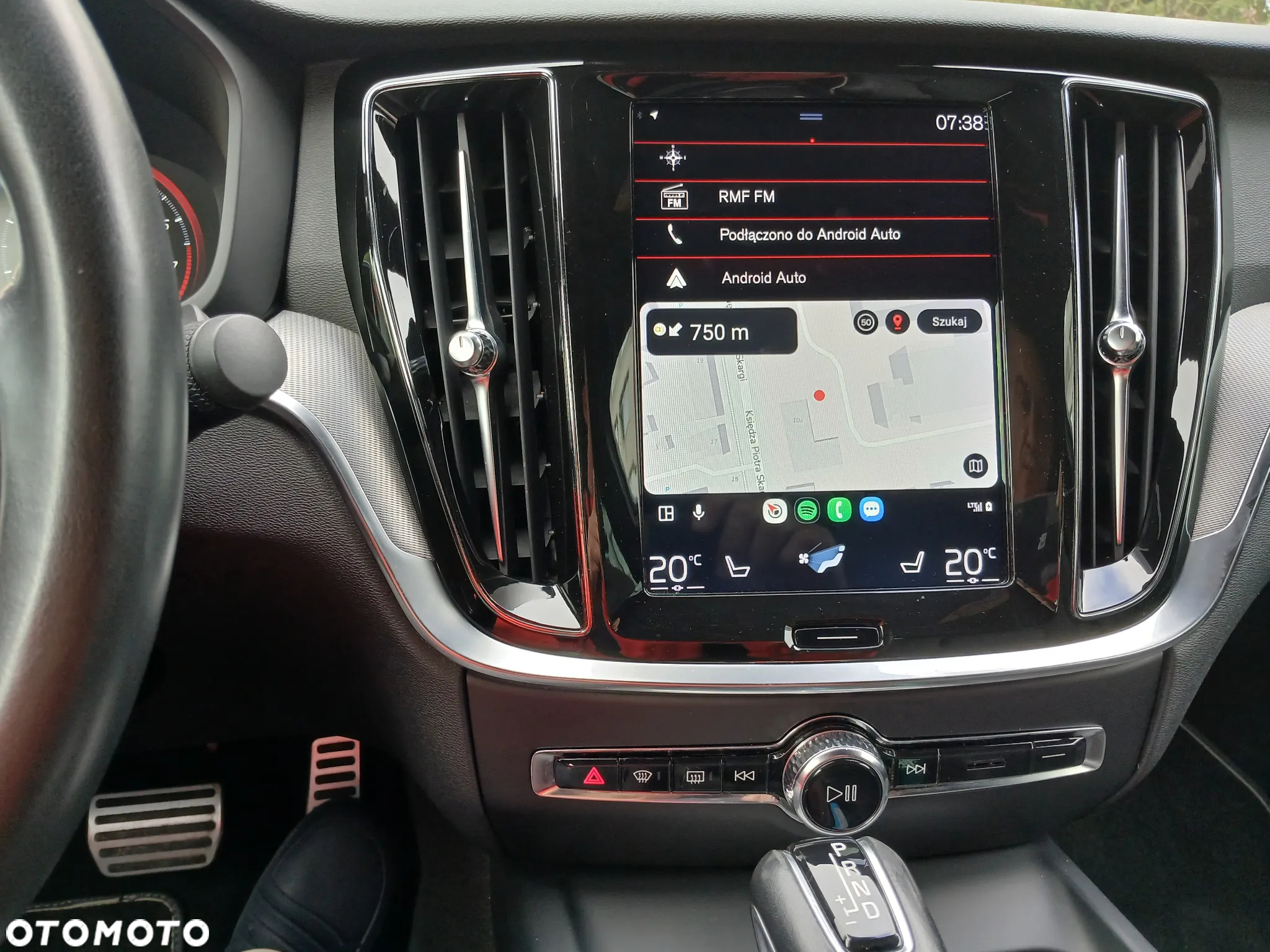 Volvo S60 T4 R-Design - 7