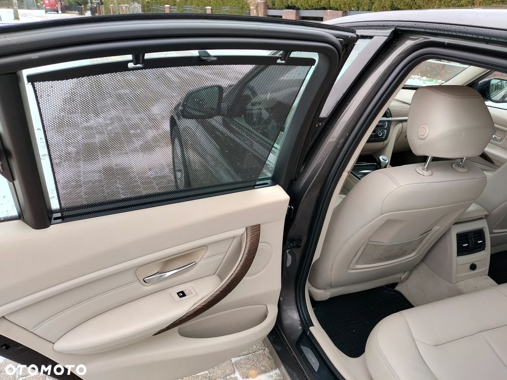 BMW Seria 3 320d Blue Performance Modern Line - 20